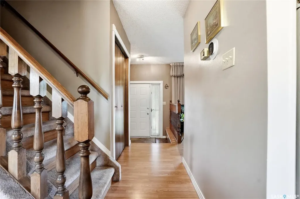 131 Keeley Crescent Saskatoon SK S7J 4B3