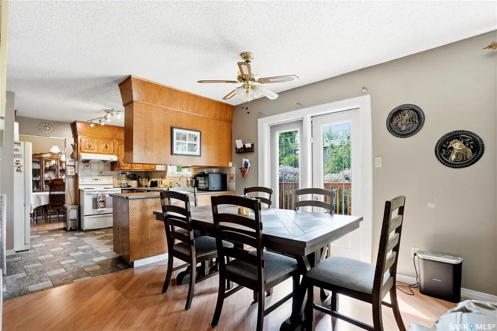 131 Keeley Crescent Saskatoon SK S7J 4B3