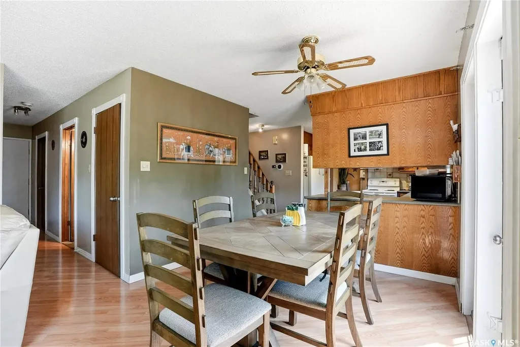 131 Keeley Crescent Saskatoon SK S7J 4B3