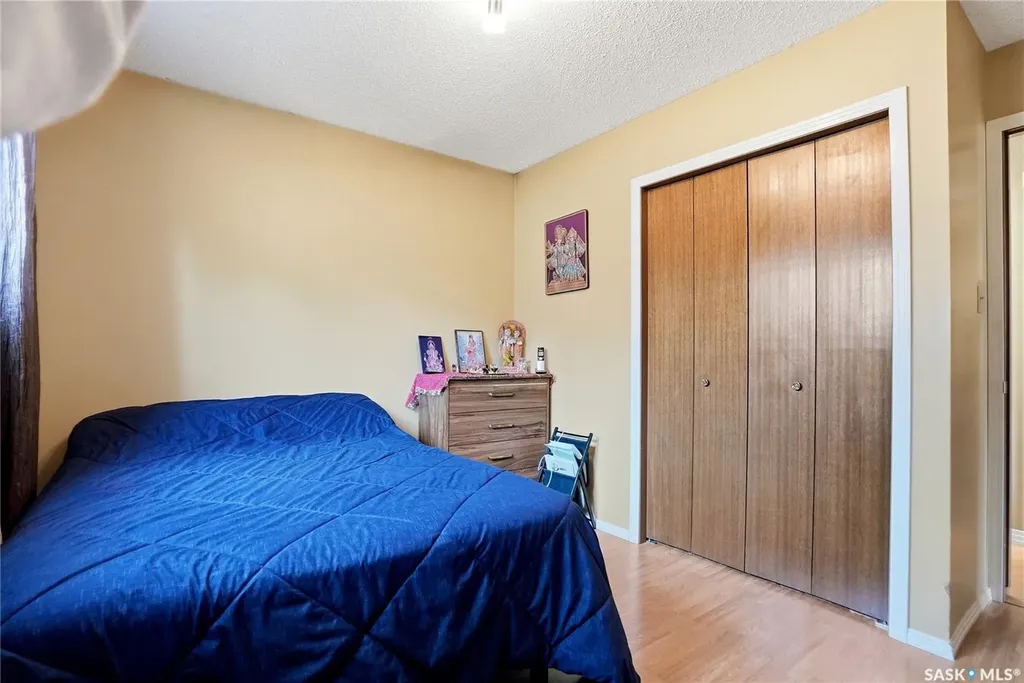 131 Keeley Crescent Saskatoon SK S7J 4B3
