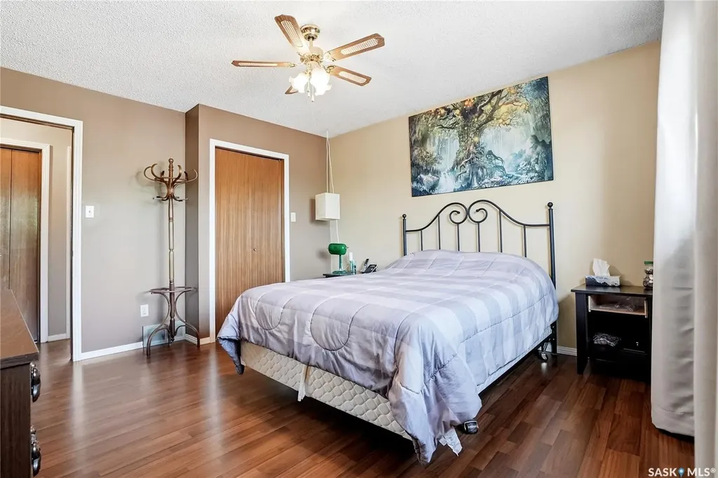 131 Keeley Crescent Saskatoon SK S7J 4B3