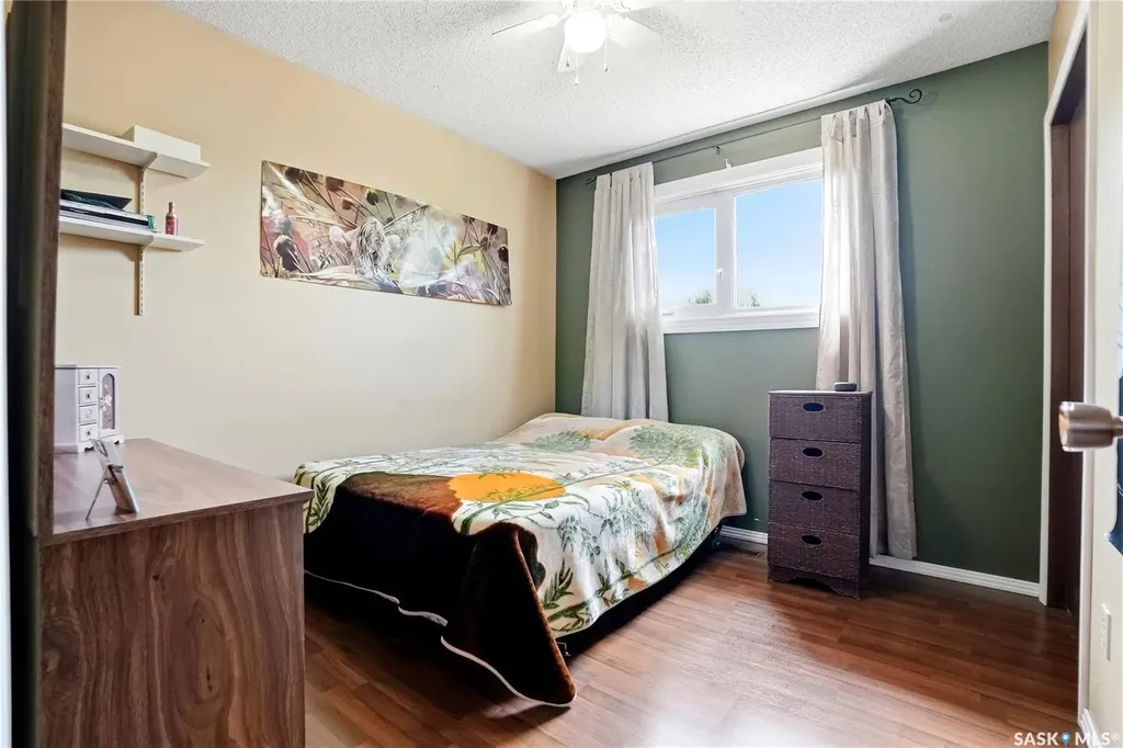 131 Keeley Crescent Saskatoon SK S7J 4B3
