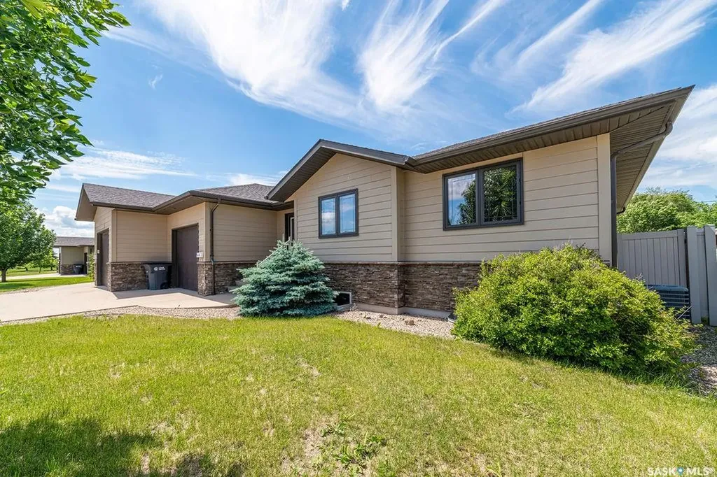 636 Riche Street Bethune SK S0G 0H0