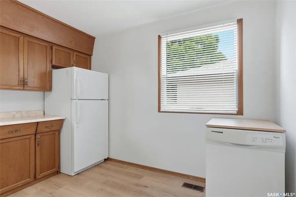 1704 Preston Avenue S Saskatoon SK S7H 2V8
