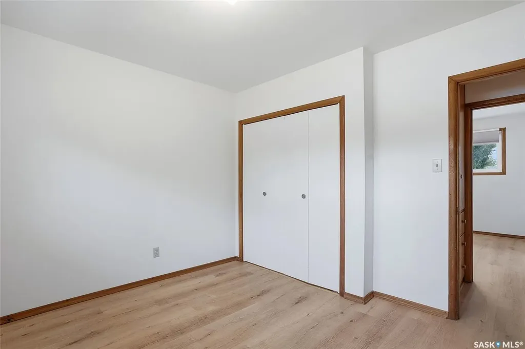 1704 Preston Avenue S Saskatoon SK S7H 2V8