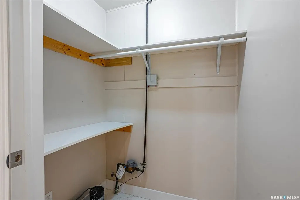1704 Preston Avenue S Saskatoon SK S7H 2V8