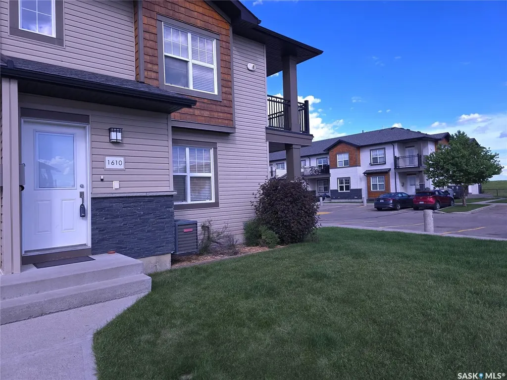 1015 Patrick Crescent Saskatoon SK S7W 0M3