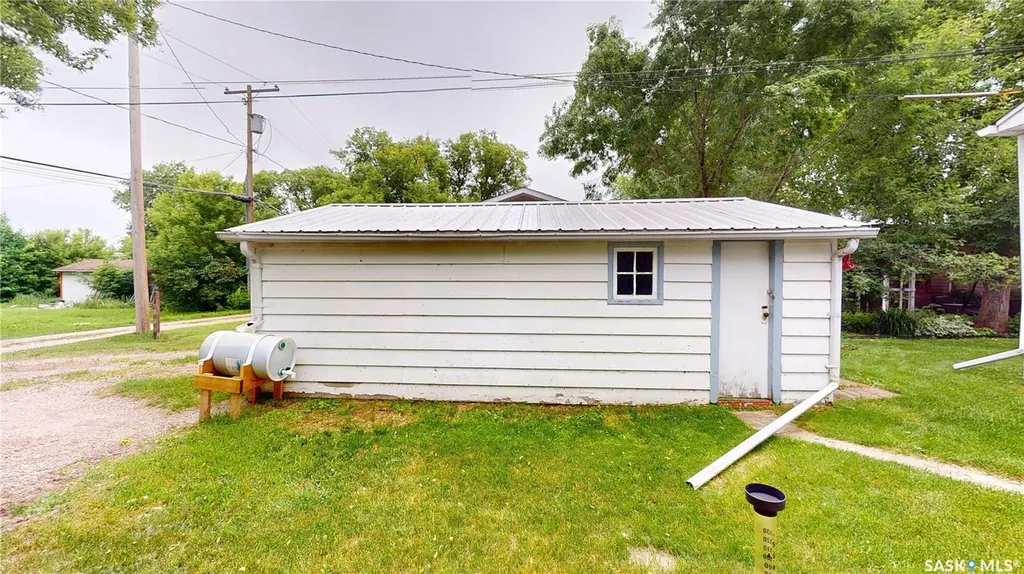 109 Lonsdale Street Wawota SK S0G 5A0