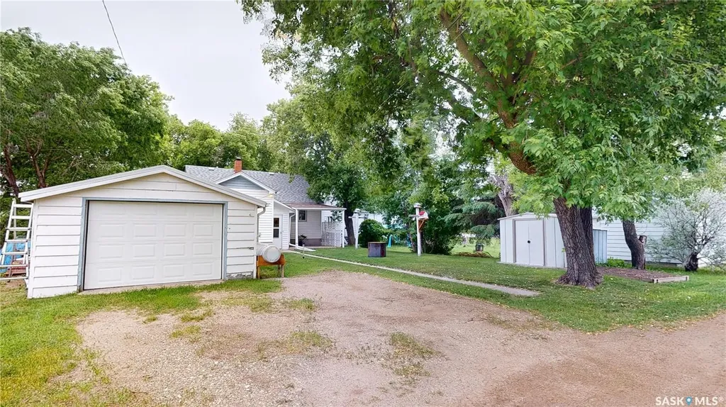 109 Lonsdale Street Wawota SK S0G 5A0