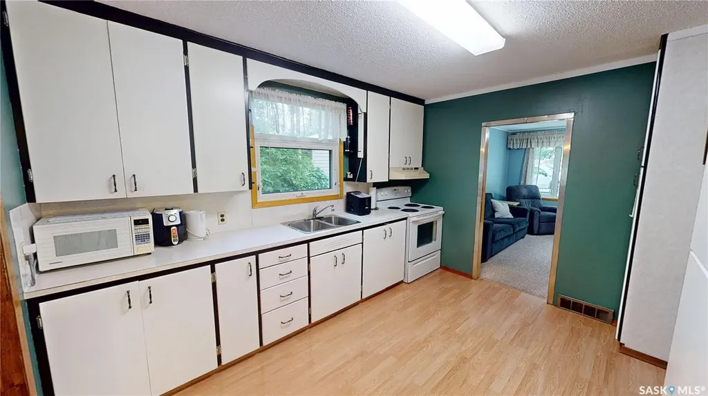 109 Lonsdale Street Wawota SK S0G 5A0