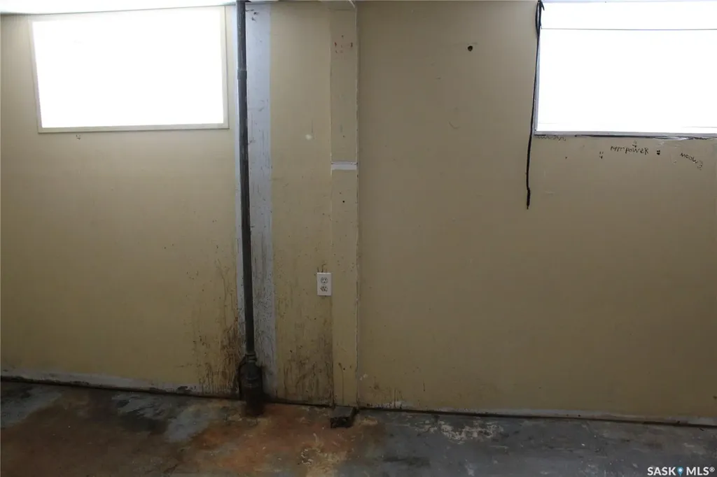 214 4th Street E Wilkie SK S0K 4W0