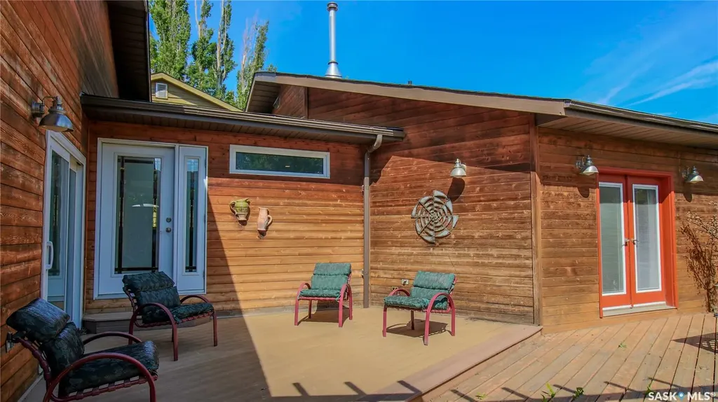 110 Groome Avenue Regina SK S4S 6S4