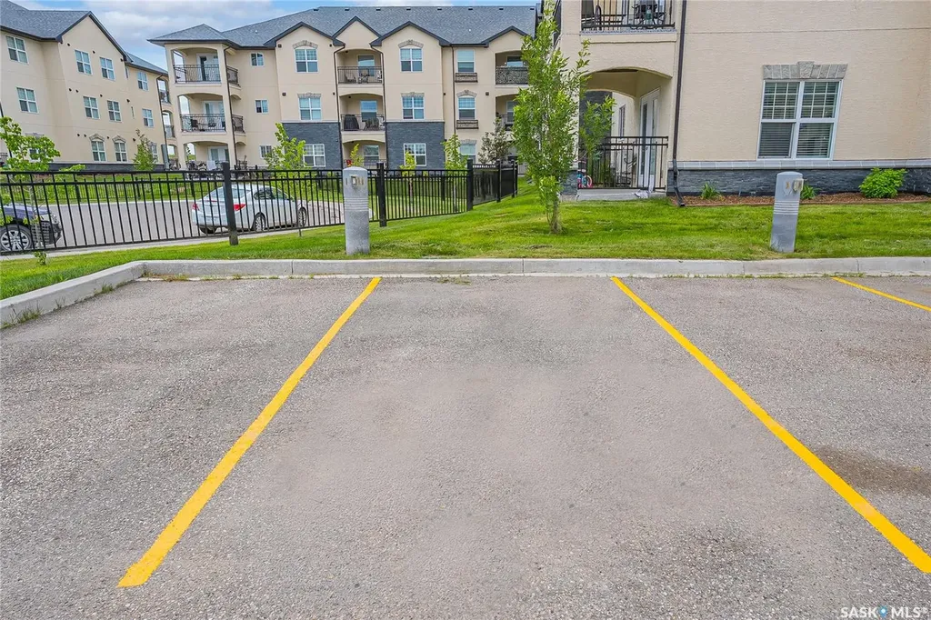 130 Phelps Way Saskatoon SK S7V 0K5