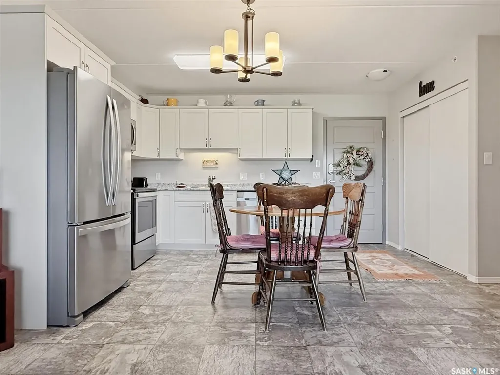 2426 Buhler Avenue North Battleford SK S9A 1R5