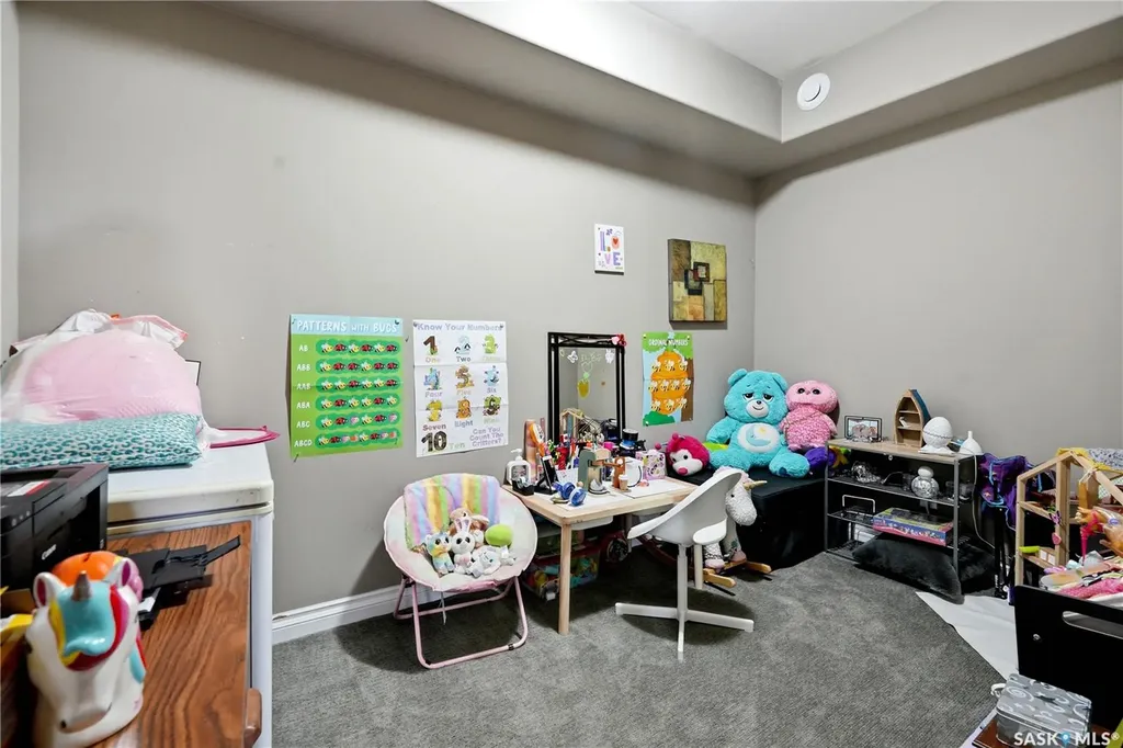 423 Nelson Road Saskatoon SK S7S 1P2