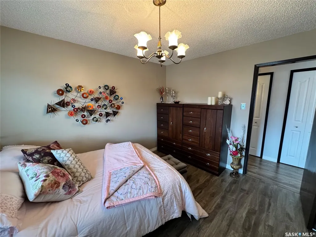 313 5th Avenue W Biggar SK S0K 0M0