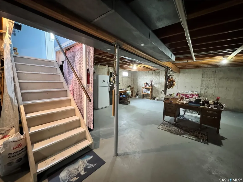 313 5th Avenue W Biggar SK S0K 0M0