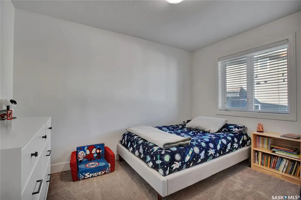 655 Kolynchuk Court Saskatoon SK S7T 0W2