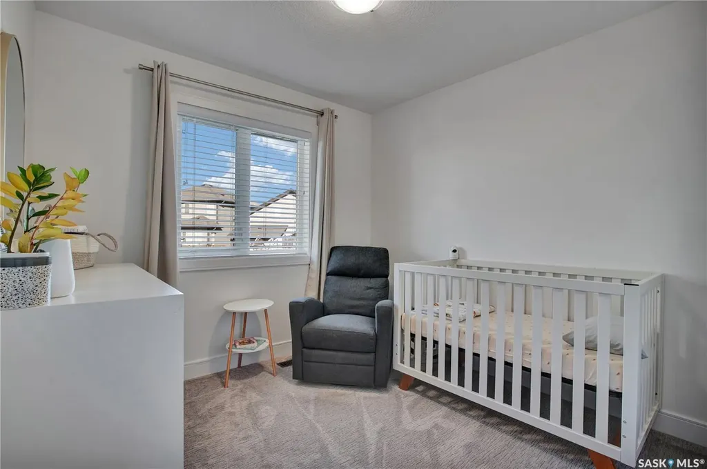 655 Kolynchuk Court Saskatoon SK S7T 0W2