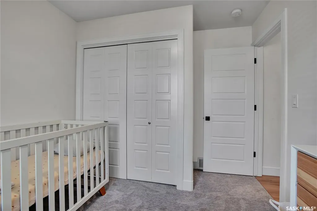 655 Kolynchuk Court Saskatoon SK S7T 0W2