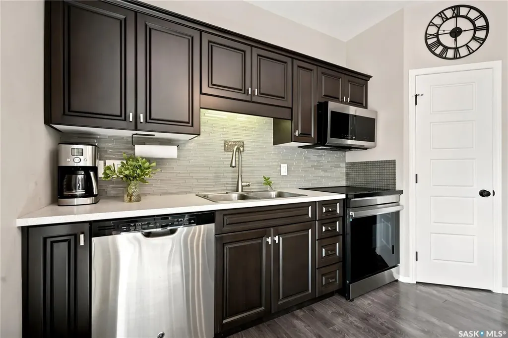 150 Langlois Way Saskatoon SK S7T 0L4