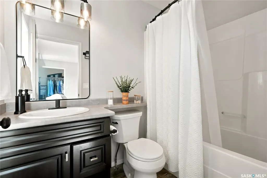 150 Langlois Way Saskatoon SK S7T 0L4