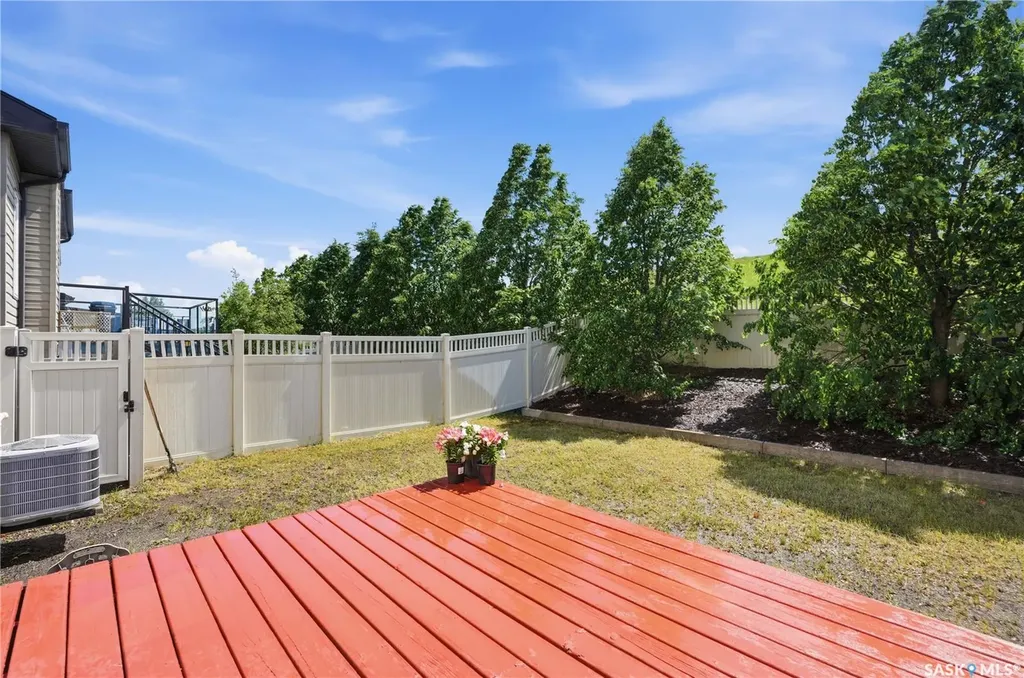 150 Langlois Way Saskatoon SK S7T 0L4