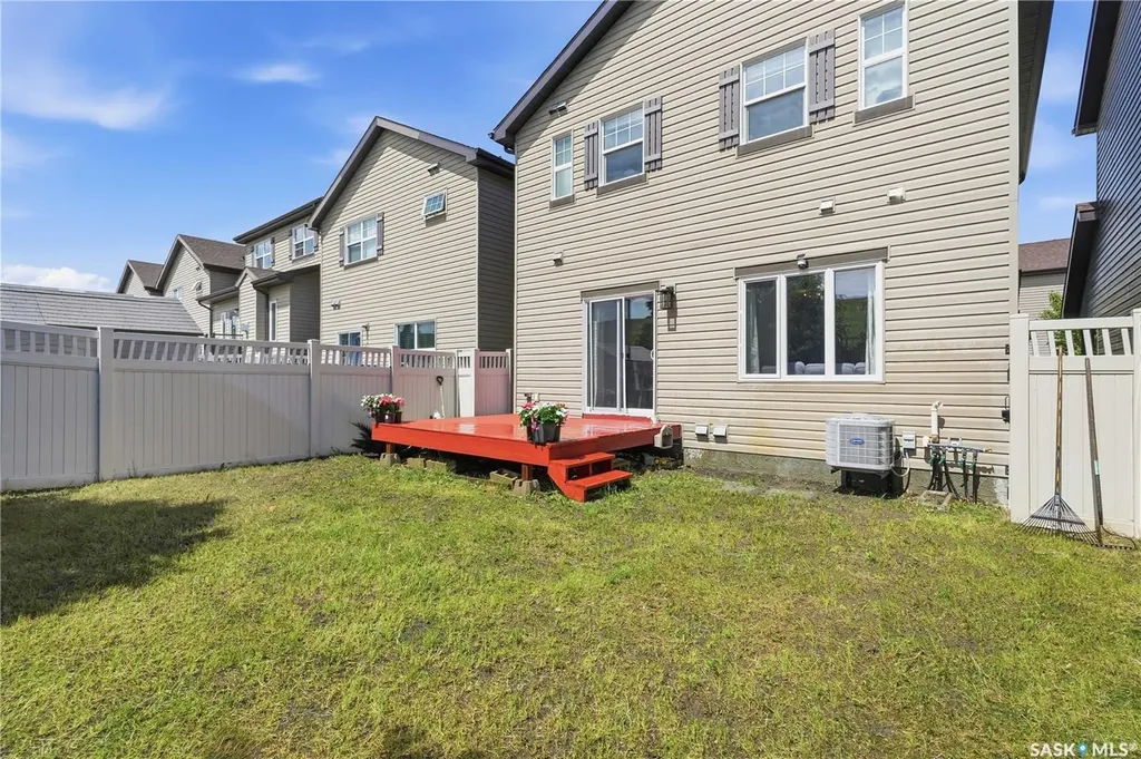 150 Langlois Way Saskatoon SK S7T 0L4