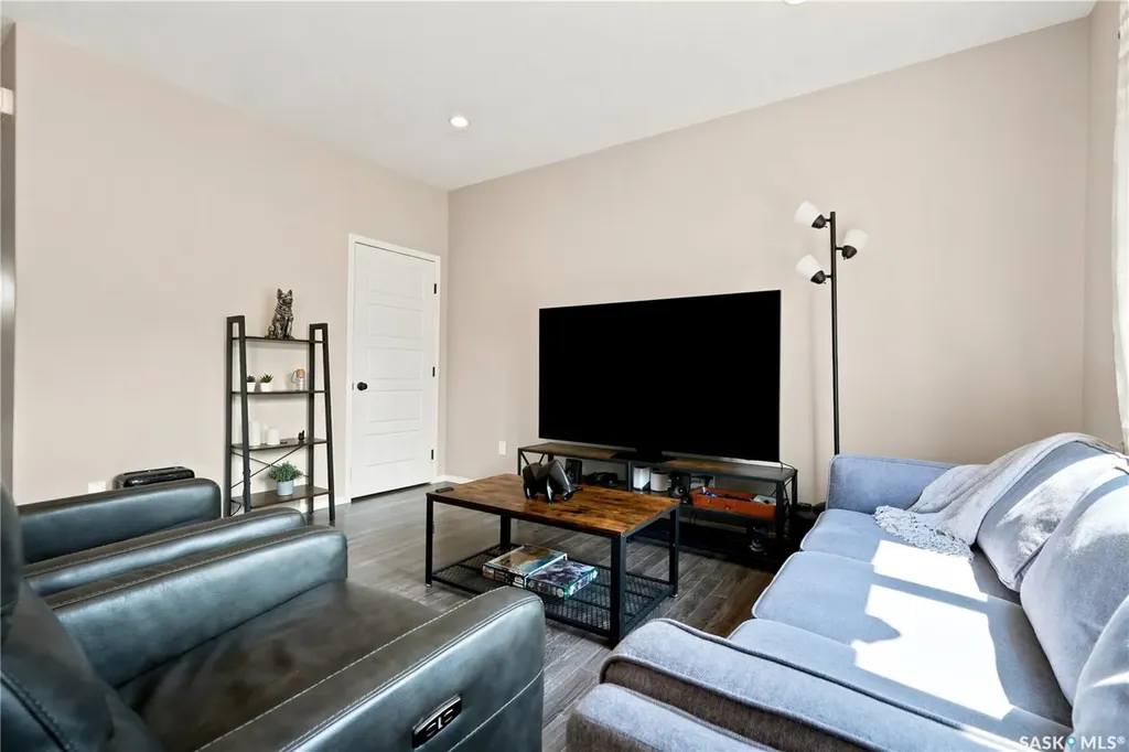 150 Langlois Way Saskatoon SK S7T 0L4