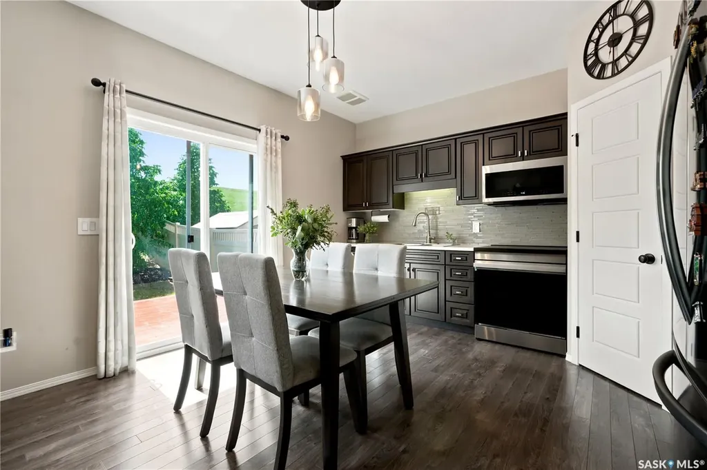 150 Langlois Way Saskatoon SK S7T 0L4