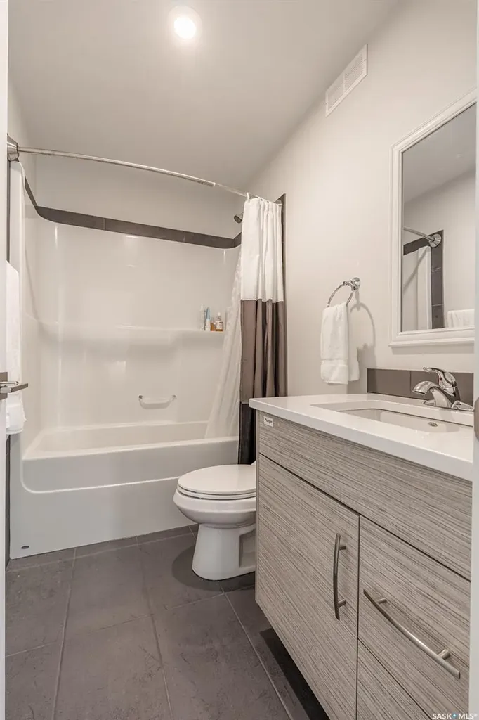 1302 Edward Avenue Saskatoon SK S7K 3B1