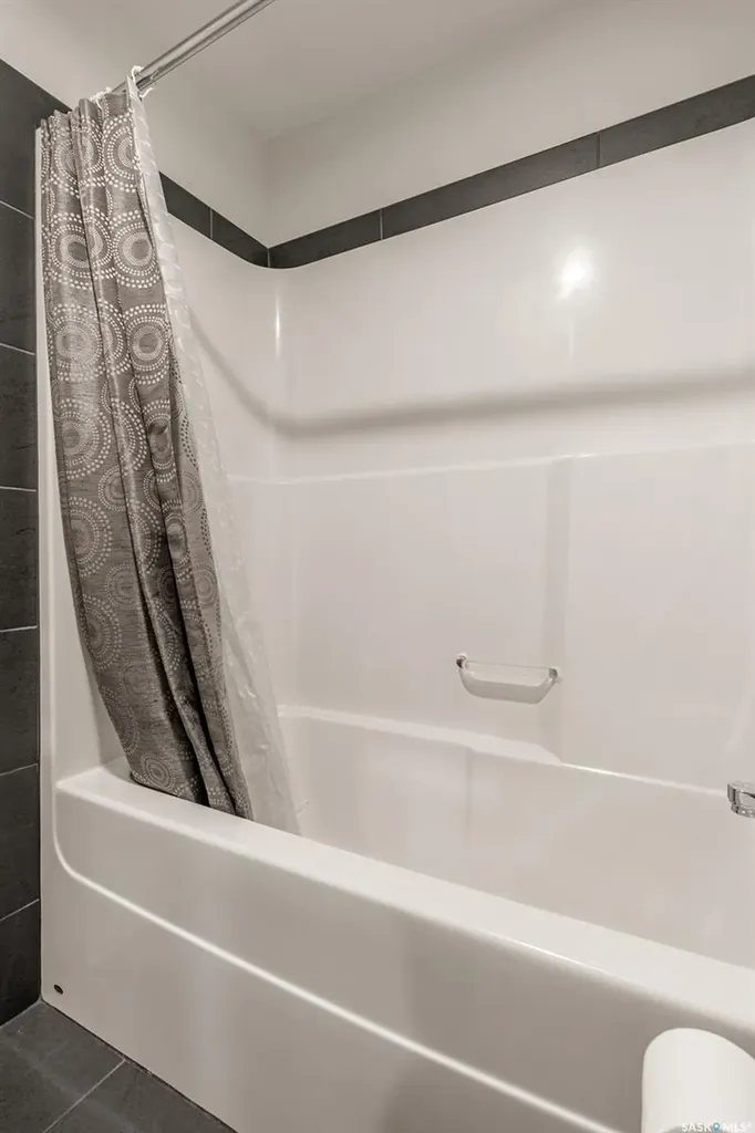 1302 Edward Avenue Saskatoon SK S7K 3B1