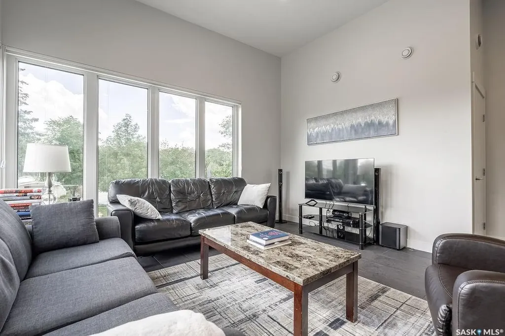 1302 Edward Avenue Saskatoon SK S7K 3B1