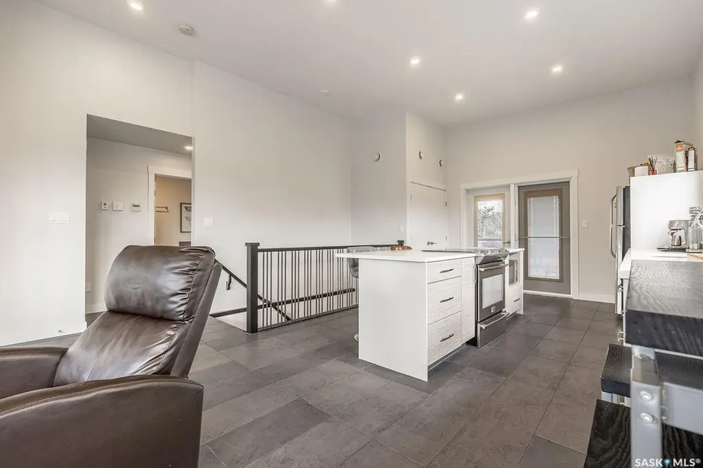 1302 Edward Avenue Saskatoon SK S7K 3B1
