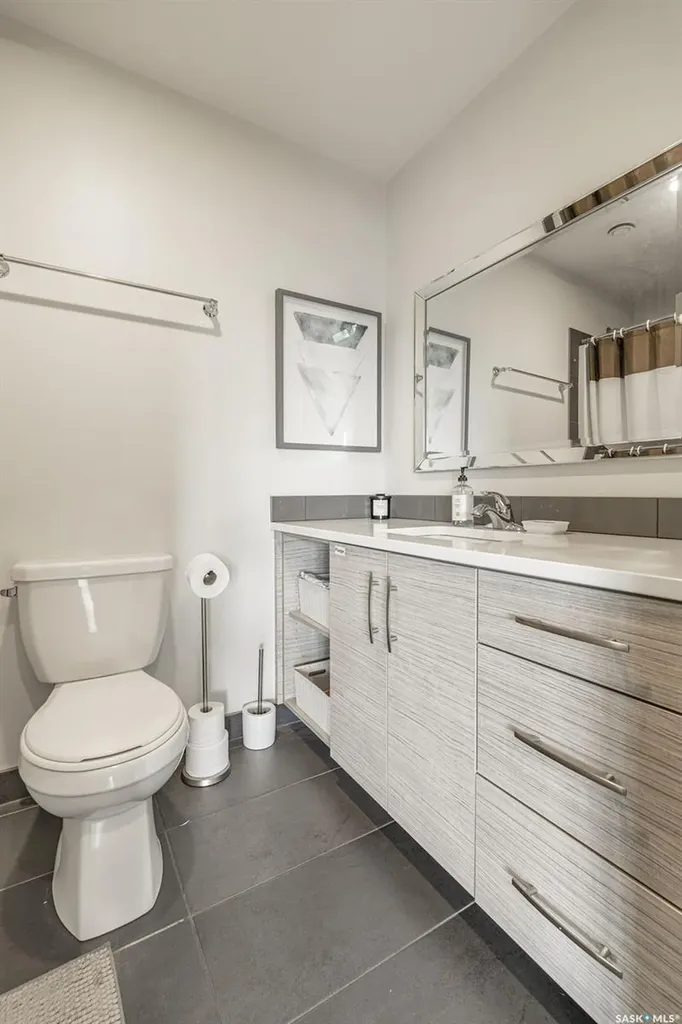 1302 Edward Avenue Saskatoon SK S7K 3B1