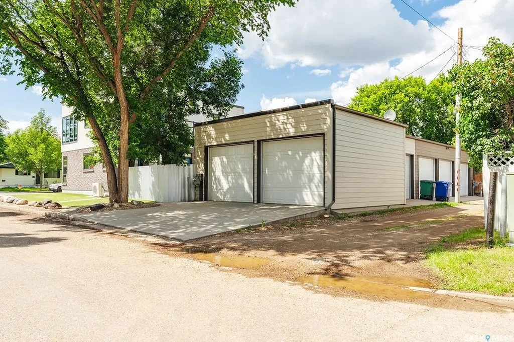 1302 Edward Avenue Saskatoon SK S7K 3B1