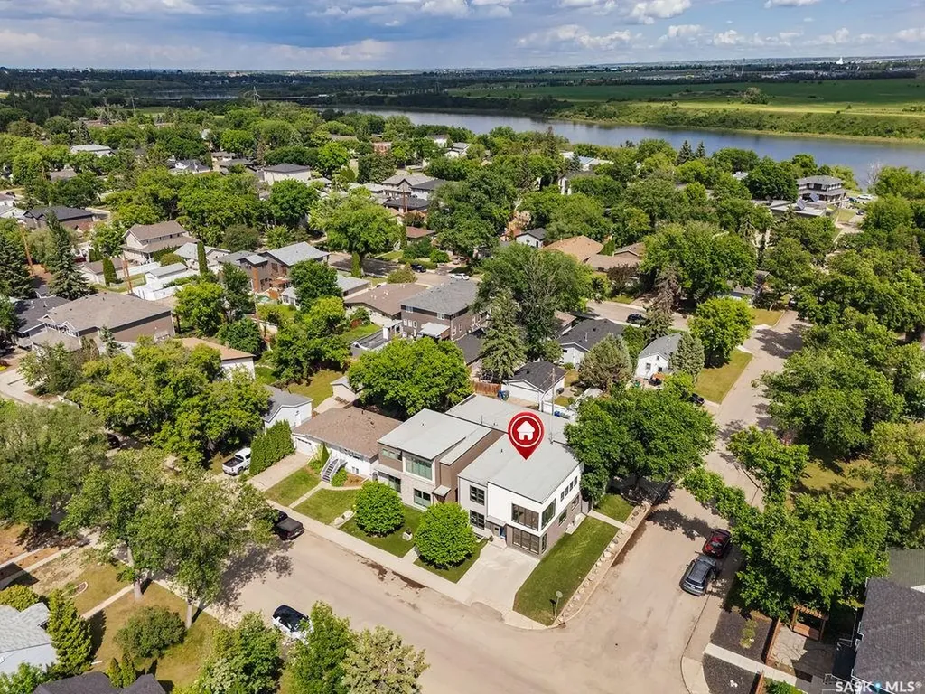 1302 Edward Avenue Saskatoon SK S7K 3B1