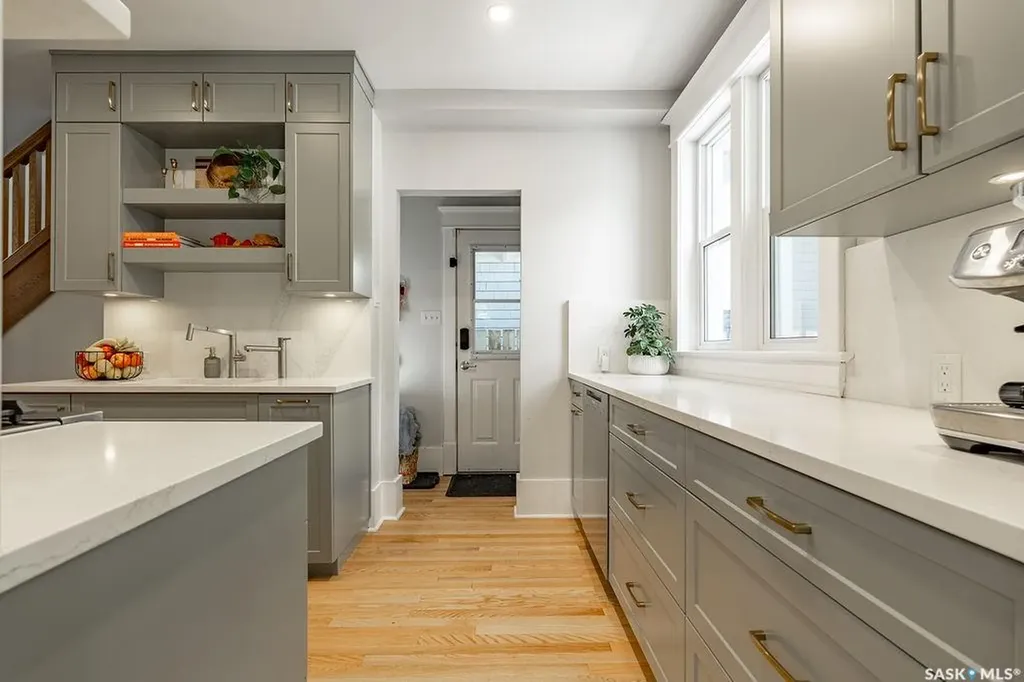 915 Temperance Street Saskatoon SK S7N 0N3