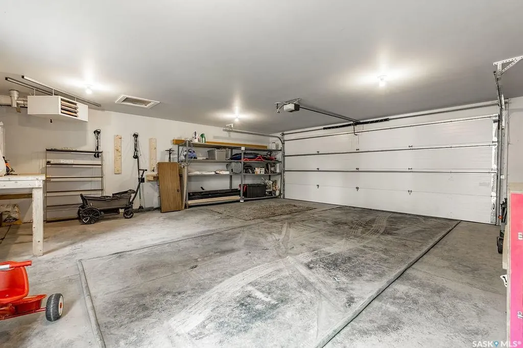 915 Temperance Street Saskatoon SK S7N 0N3