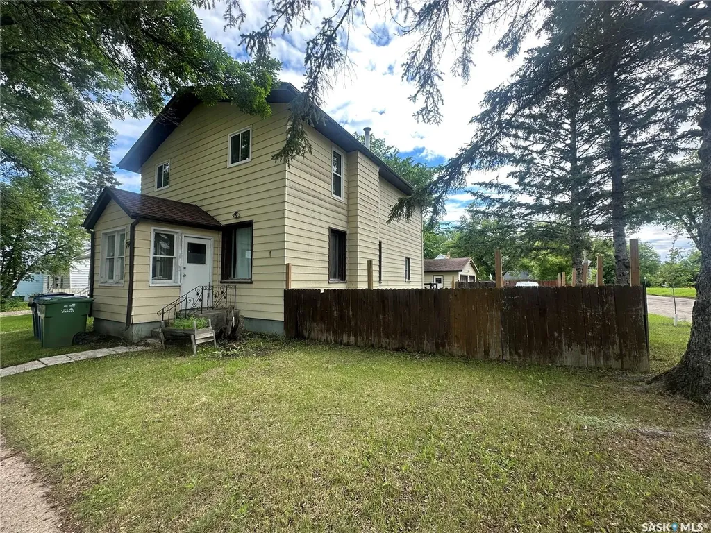 79 Agricultural Avenue Yorkton SK S3N 1S2