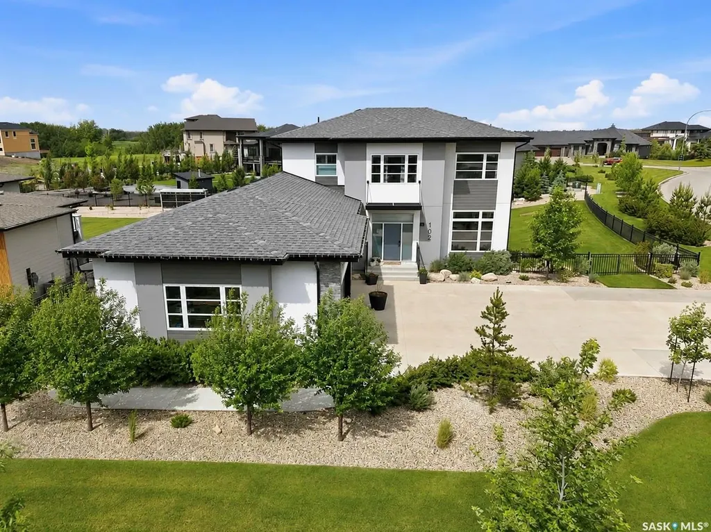 102 Greenbryre Avenue Corman Park Rm No. 344 SK S7V 0J4