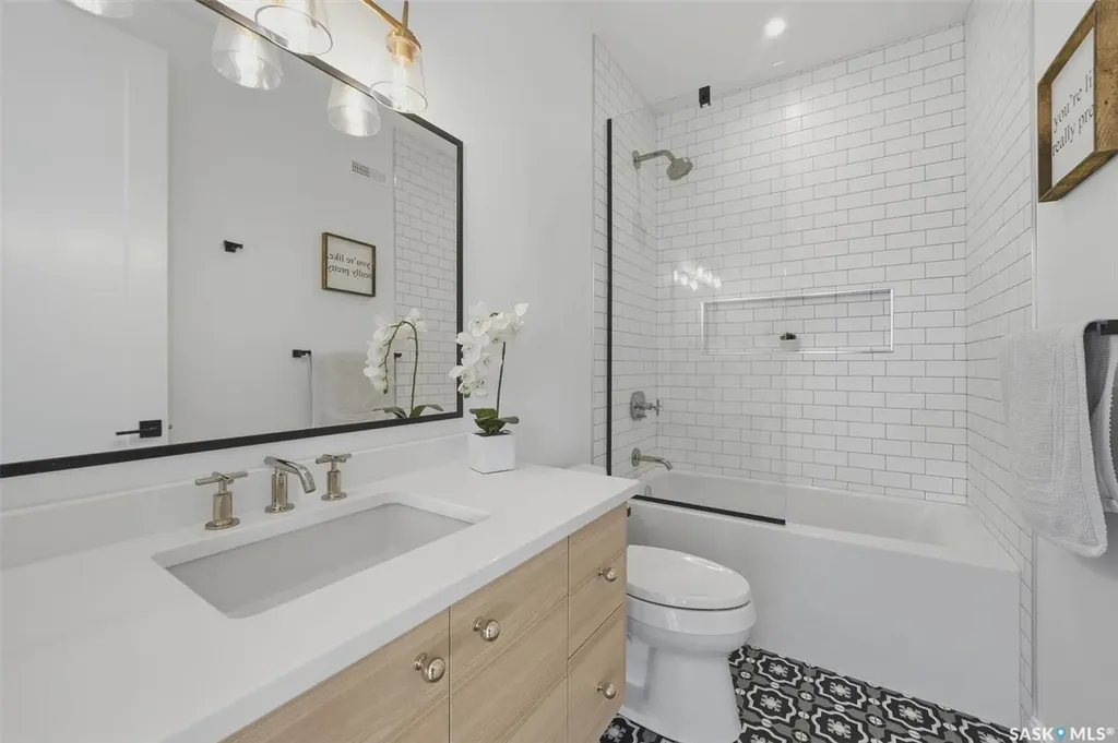 102 Greenbryre Avenue Corman Park Rm No. 344 SK S7V 0J4