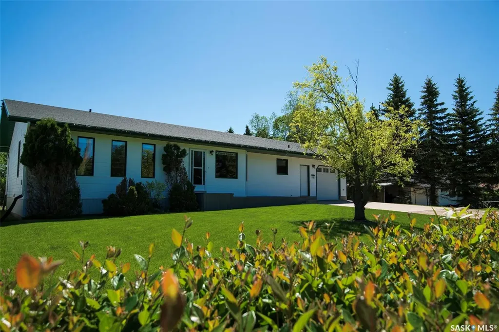 447 1st Street E Annaheim SK S0K 0G0