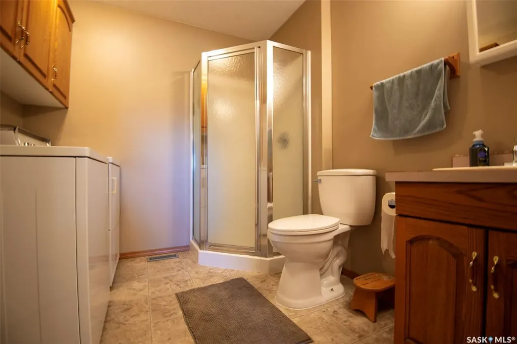 447 1st Street E Annaheim SK S0K 0G0