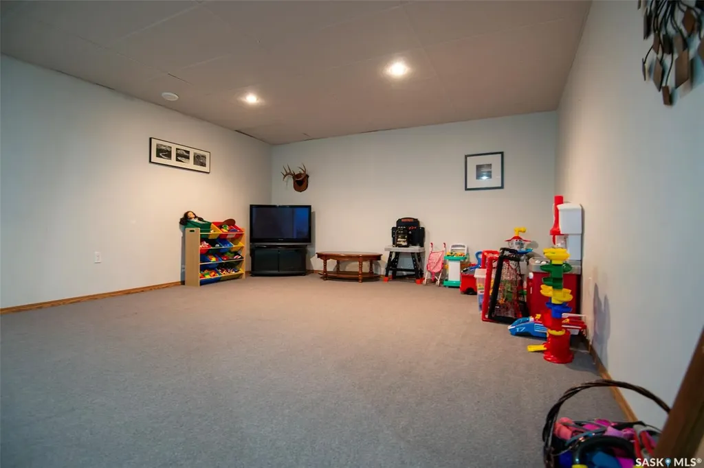 447 1st Street E Annaheim SK S0K 0G0