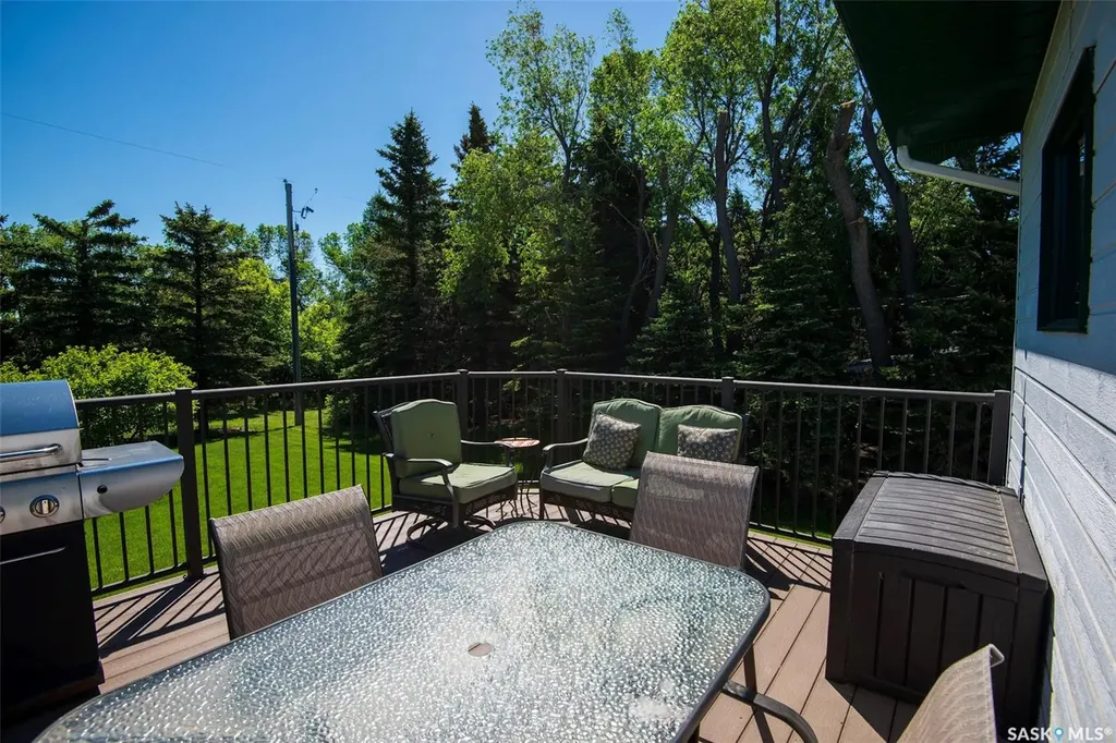447 1st Street E Annaheim SK S0K 0G0