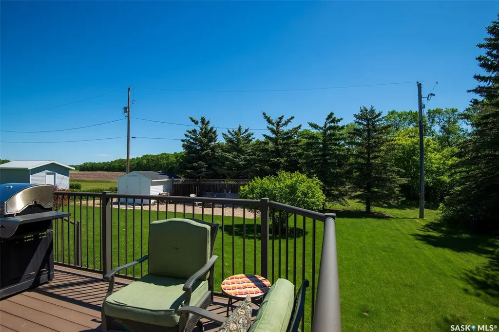 447 1st Street E Annaheim SK S0K 0G0