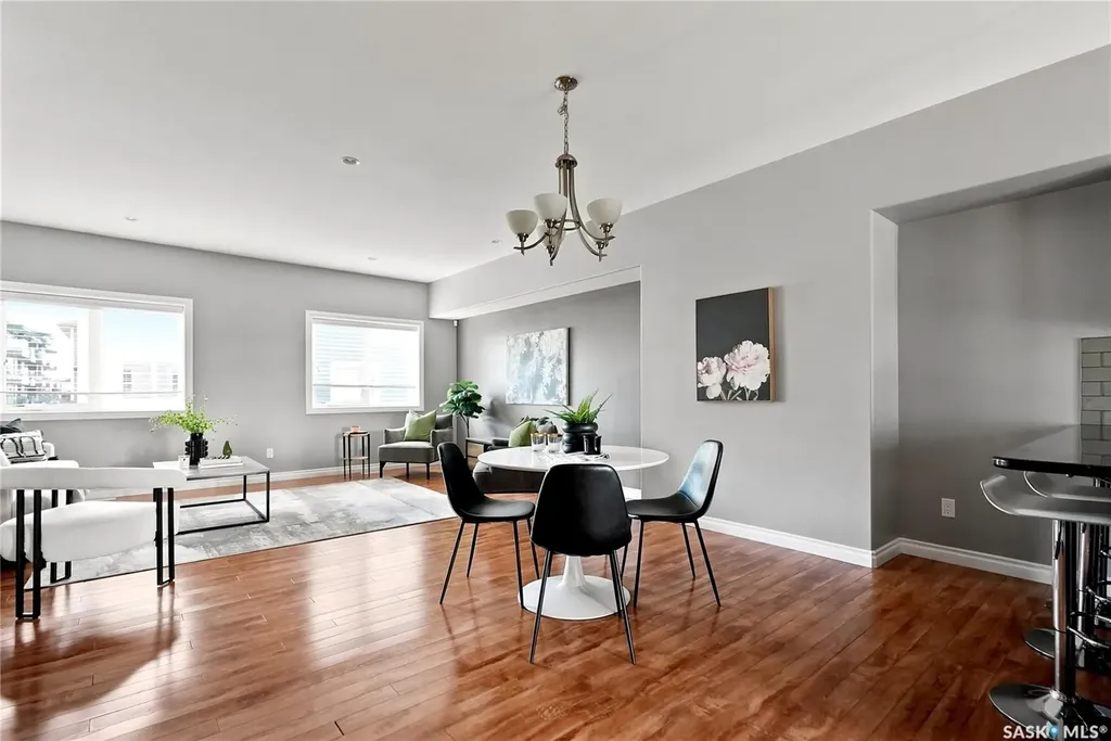 212 Willis Crescent Saskatoon SK S7T 0R6