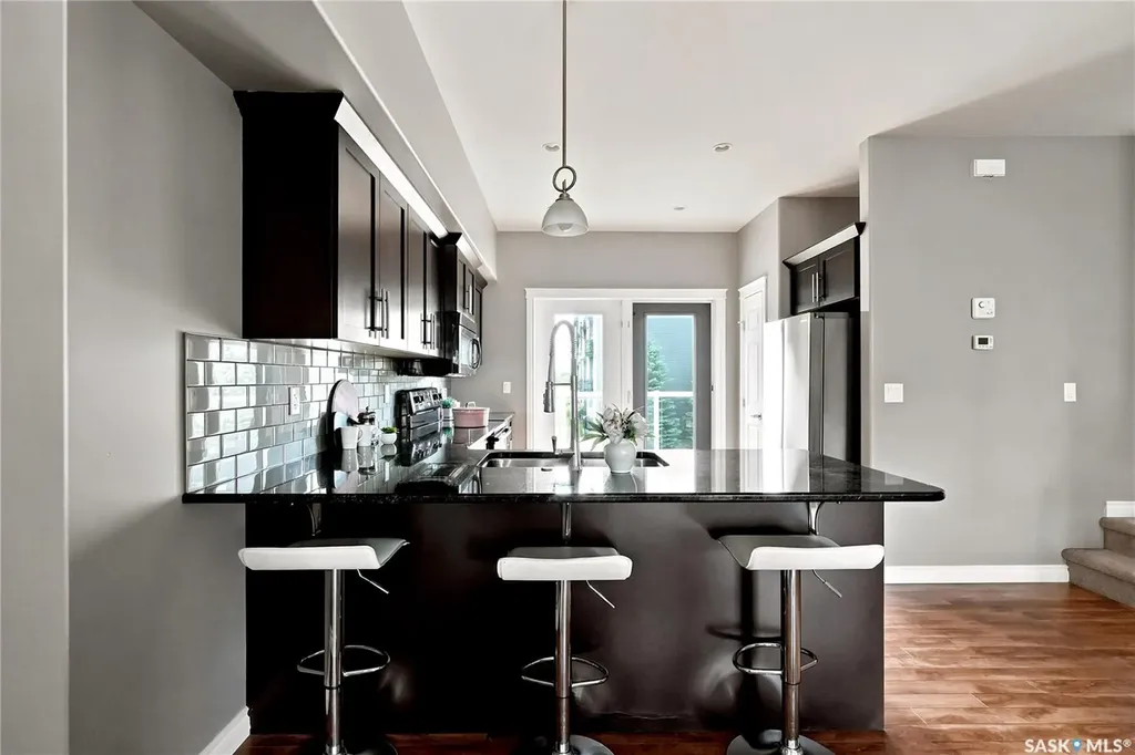 212 Willis Crescent Saskatoon SK S7T 0R6