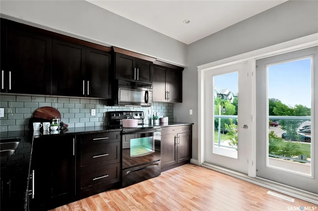 212 Willis Crescent Saskatoon SK S7T 0R6